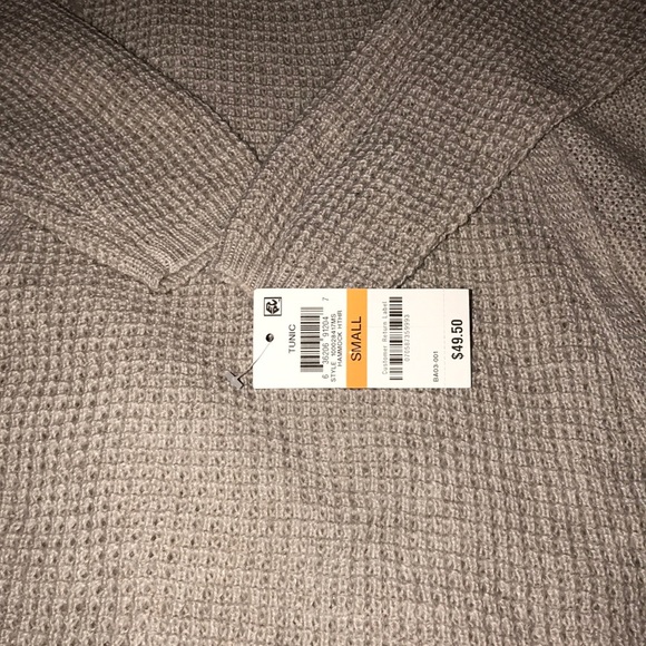 Turtle neck Knit Sweater - Picture 3 of 6